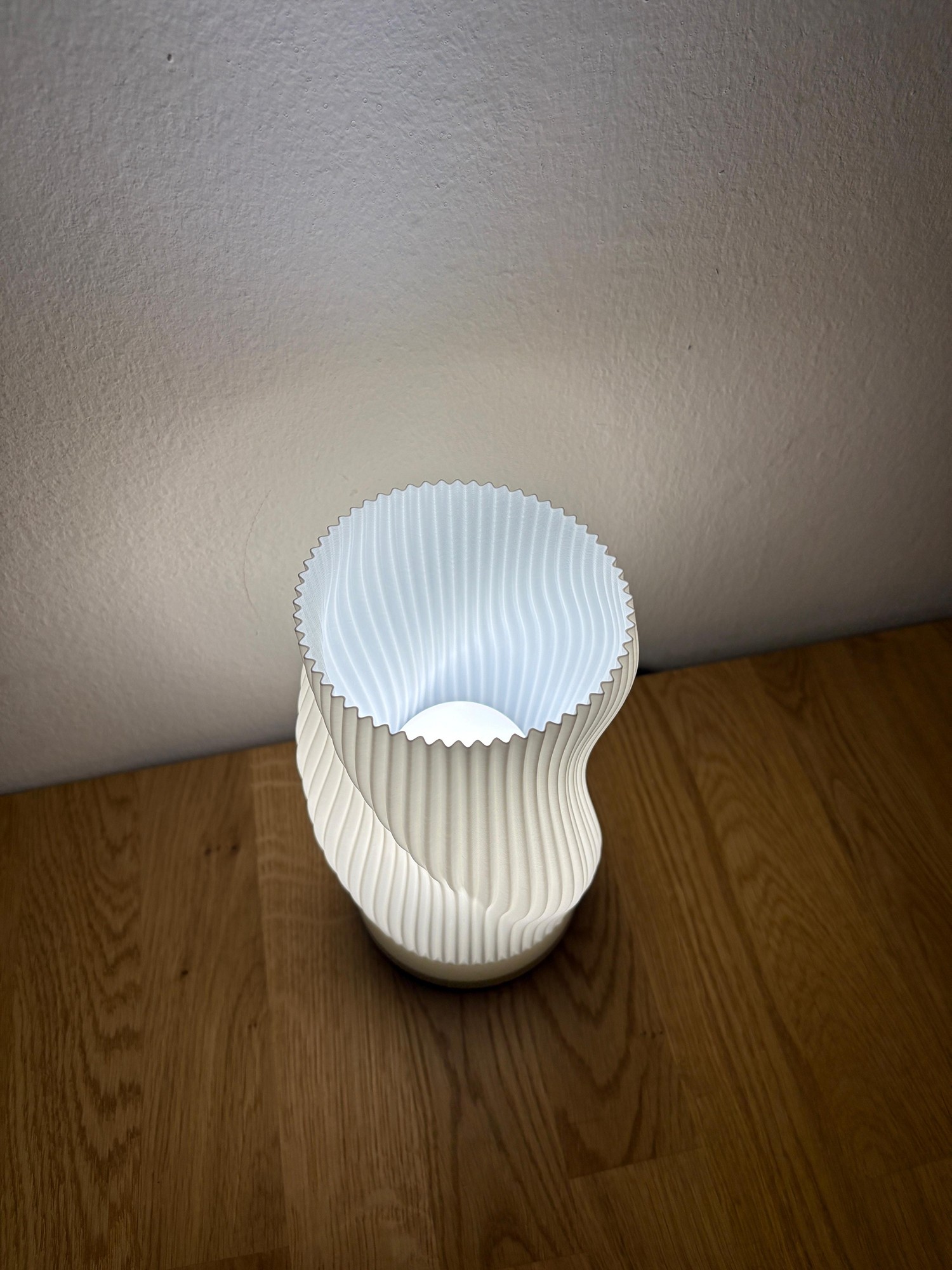 The lamp unlit, showing the printed ribbing
